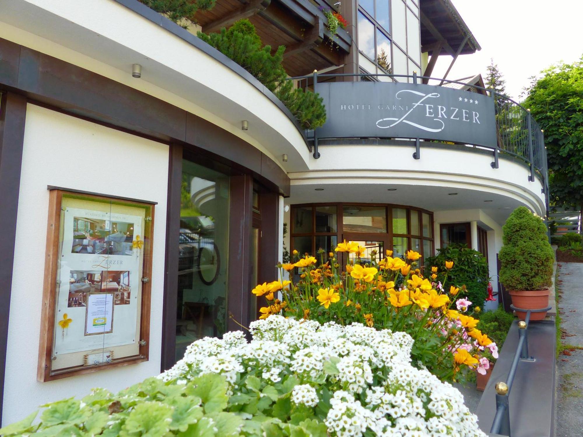 Hotel Garni Zerzer Serfaus Exterior photo